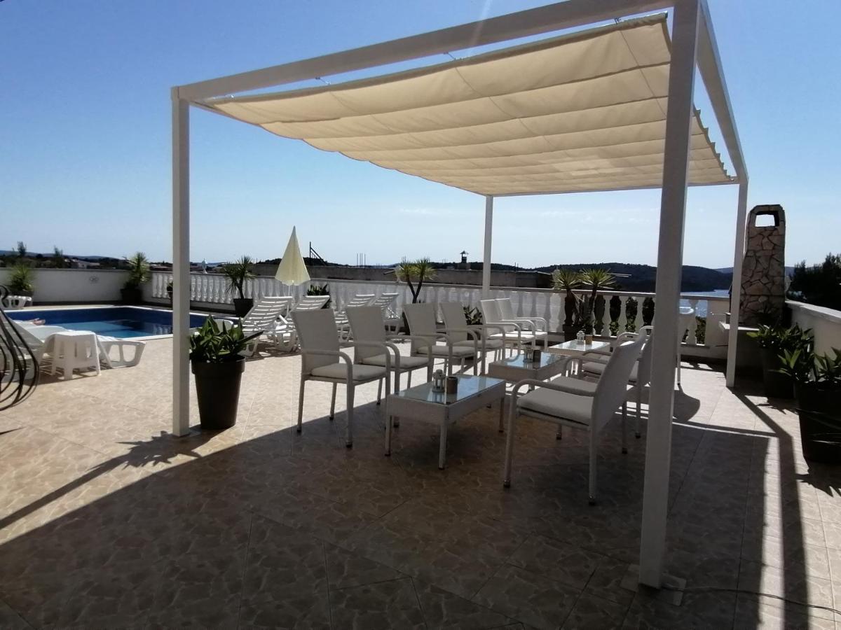 Apartments Curic Трогір Екстер'єр фото