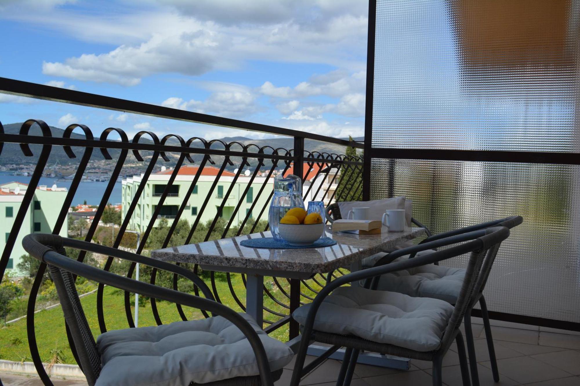Apartments Curic Трогір Екстер'єр фото