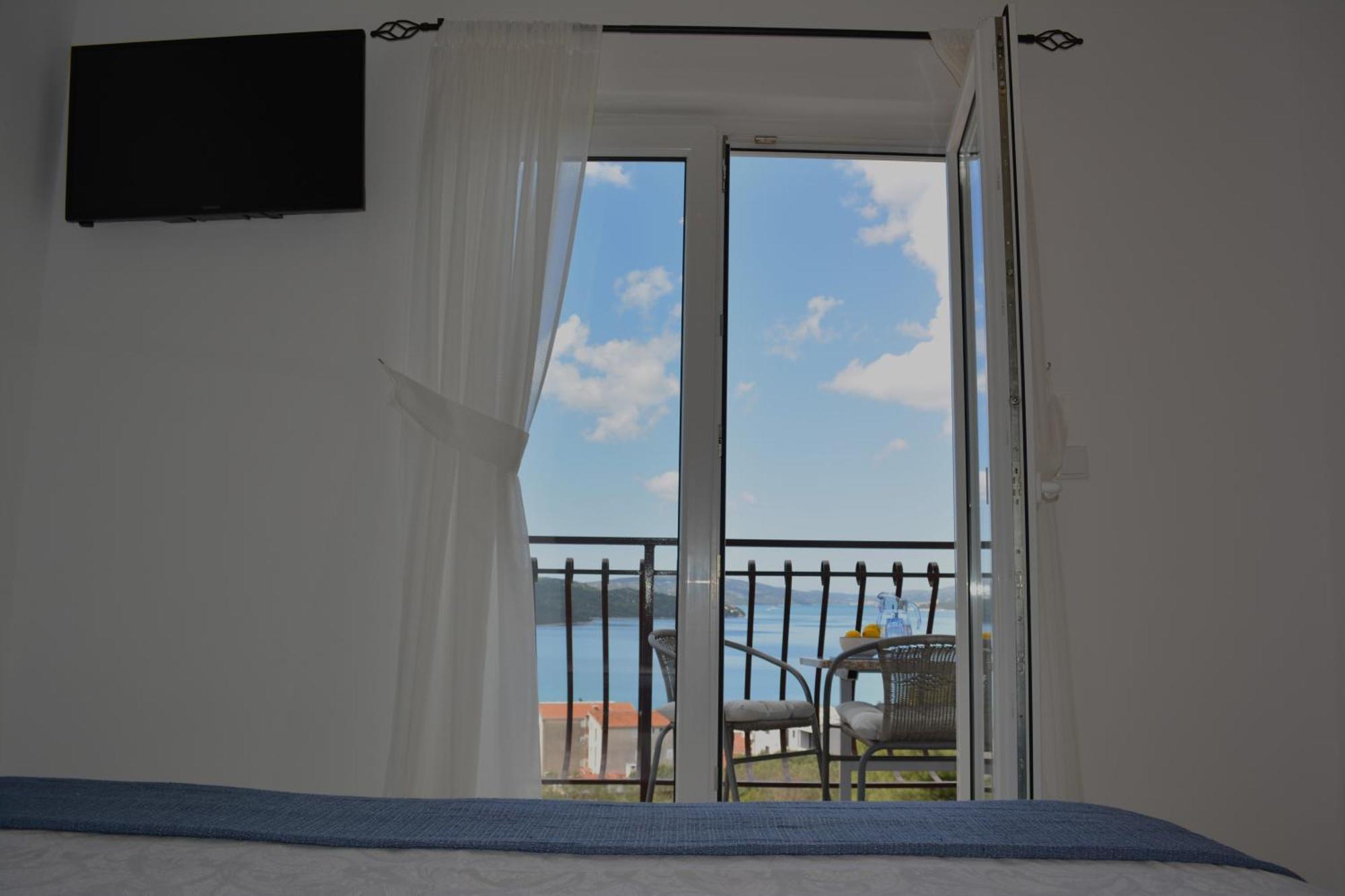 Apartments Curic Трогір Екстер'єр фото